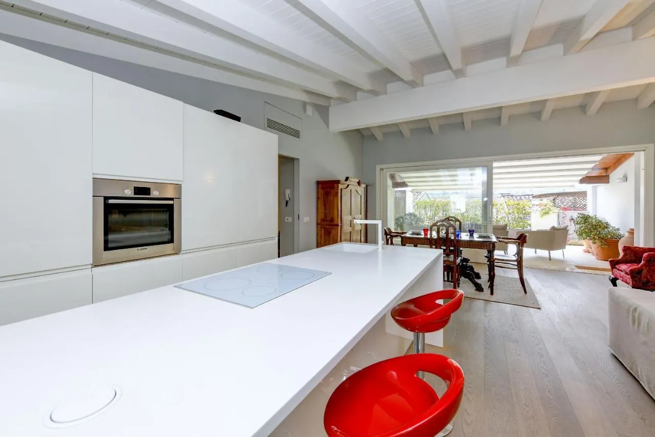 Fantoni Loft Daire Salò İtalya